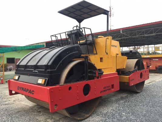 ขายรถบด17ตันDYNAPACรุ่นCC501 รถนอกนำเข้า ไม่เคยใช้งานในไทย มีเอกสารพร้อมหน้าเหล็กหลังเหล็ก  บดอัดสั่นสเทือนได้ทั้ง2ล้อ เอวออ่น  เครื่องยนต์ดีเซล6สูบ สภาพดีพร้อมใช้งานมีให้เลือกหลายคันหลายขนาด