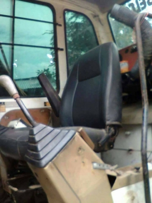 ขายรถแบคโค KOBELCO SK 120-3 สะภาพเก่านอก ใบแจ้งจำหน่าย  ไฟฟ้าครบ เอวแน้น รถสวย สนใจรีบโทรด่วน