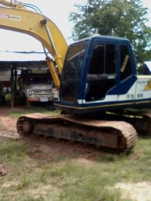 ขายรถแบคโค KOBELCO SK 120-3 สะภาพเก่านอก ใบแจ้งจำหน่าย  ไฟฟ้าครบ เอวแน้น รถสวย สนใจรีบโทรด่วน