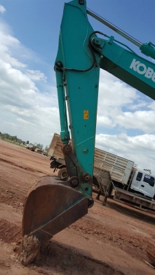ขายรถแบคโค KOBELCO SK 200-8 YN12 ใบแจ้งจำหน่าย ไฟฟ้าครบ เอวแน้น ราคา.1750000 สนใจรีบจองด่วน