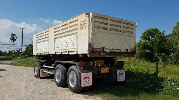 ขาย ลูกพ่วงดั้มสามมิตรสามเพลา ปี 56 ยางดี แคชชีสวย สภาพพร้อมใช้งาน เอกสารพร้อมโอน สนใจติดต่อเรา ดำสุโขทัย โทร 089-7087998,081-7855503 หรือเยี่ยมชมเว็ปไซได้ที่ www.dum-sukhothai.com #ดูสินค้าได้ที่เต็นรถดำสุโขทัยค่ะ //////เรายินดีให้บริการค่ะ////////