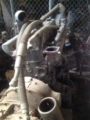 ขายด่วน เครืองยนต์ พร้อมปั้มไฮโดลิค. ยกลงมาจากรถแมคโคร.ebara 65000