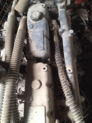 ขายด่วน เครืองยนต์ พร้อมปั้มไฮโดลิค. ยกลงมาจากรถแมคโคร.ebara 65000