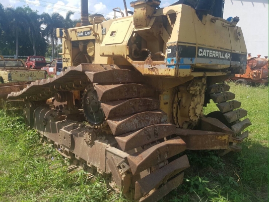 ขายรถแทรกเตอร์ CAT D4H-LGP ตีนเป็ด เกียร์ตัด เอกสารเล่มทะเบียน รถสวย พร้อมใช้ ราคา.550000 สนใจรีบจองเ่วน