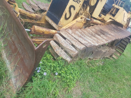 ขายรถแทรกเตอร์ CAT D4H-LGP ตีนเป็ด เกียร์ตัด เอกสารเล่มทะเบียน รถสวย พร้อมใช้ ราคา.550000 สนใจรีบจองเ่วน