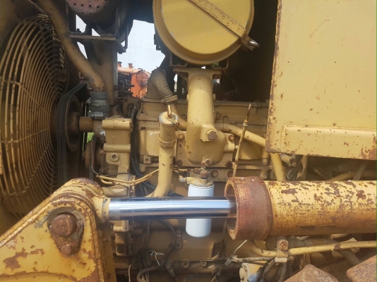 ขายรถแทรกเตอร์ CAT D4H-LGP ตีนเป็ด เกียร์ตัด เอกสารเล่มทะเบียน รถสวย พร้อมใช้ ราคา.550000 สนใจรีบจองเ่วน