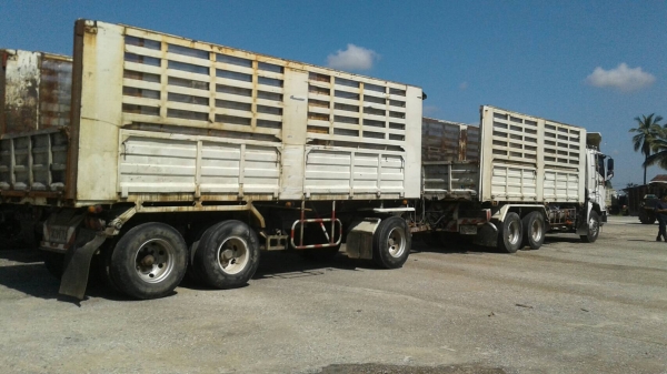 ขายรถพ่วง 22 ล้อ แม่-ลูก กระบะเหล็ก คอกเกษตรดั้ม ISUZU 360 ปี.52 ราคา.2350000 สนใจรีบจองด่วน