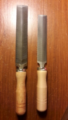 ขายตะไบขนนกญี่ปุ่นตราโอ่งMade in Japan. ขนาด100mm.; 125mm.ใหม่เก่าเก็บ