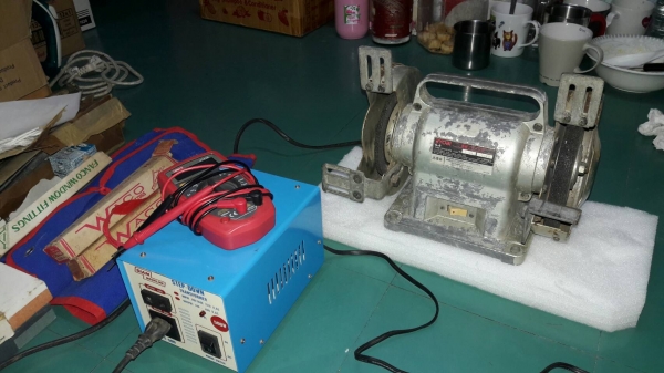 ขายหินเจียรแท่นRYOBI made in Japan.ใช้ไฟ100-110Vพร้อมหม้อแปลง220Vเป็น 100-110V