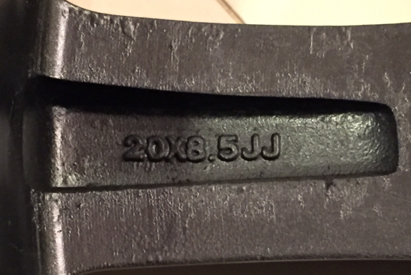 ล้อลาย W-Work ขอบ 20 กว้าง 8.5 หลัง 9.5 ราคาไม่แพง