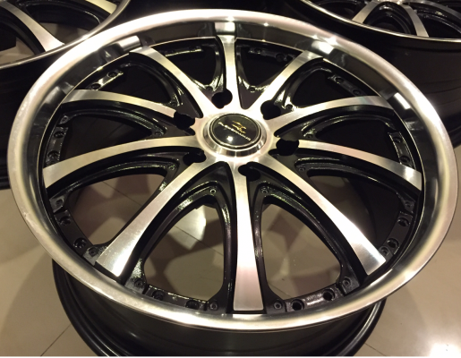 ล้อลาย W-Work ขอบ 20 กว้าง 8.5 หลัง 9.5 ราคาไม่แพง