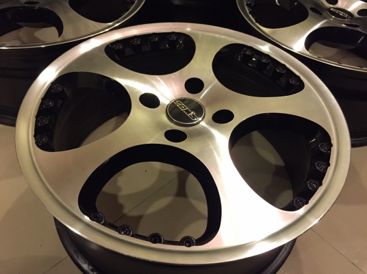 ล้อVIP ขอบ17 สภาพสวย พร้อมใช้งาน ราคาไม่แพง