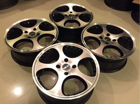 ล้อVIP ขอบ17 สภาพสวย พร้อมใช้งาน ราคาไม่แพง
