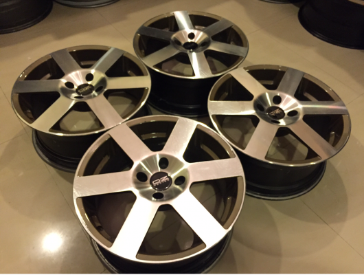 ล้อขอบ16 สภาพสวย ไม่มีซ่อม ราคาไม่แพง