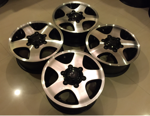 ล้อแท้ Isuzu ขอบ15 สภาพสวย ไม่มีซ่อม ราคาไม่แพงแท้ Isuzu ขอบ15 สภาพสวย ไม่มีซ่อม 6รู139 กว้าง 6.5 นิ้ว ET+41 ราคาชุดล่ะ 4,500 บาท ติดต่อ 092-4426264 เรย์ Line ray_m5 ดูล้อใหม่ ยางใหม่ราคาเร้าใจและยาง4x4คลิ๊กชื่อได้เลย  ### จัดส่งได้ทั่วประเทศ ค่าส่งตามจริ