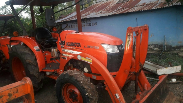 KUBOTA L3608