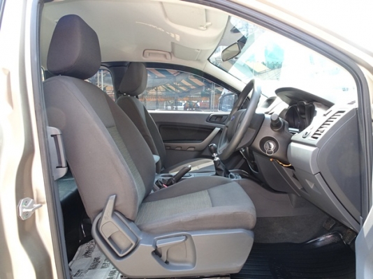 FORD RANGER 2.2 XLS MT ปี2013 FORD RANGER 2.2 XLS MT ปี2013