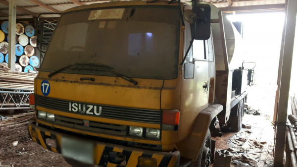 รถสเปร์ยยาง ขนาดถัง 6,600 ลิตร