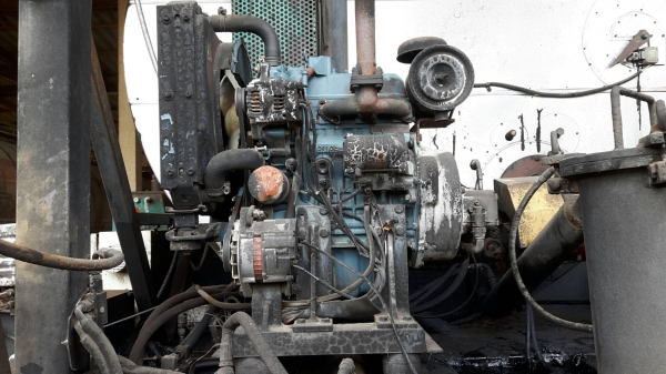 รถสเปร์ยยาง ขนาดถัง 6,600 ลิตร