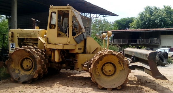 รถบดล้อหนาม 4 ล้อ CAT 815 ขาแกะ(จดชั้นผู้รับเหมากรมชลฯ) รถบดล้อหนาม 4 ล้อ CAT 815 ขาแกะ(จดชั้นผู้รับเหมากรมชลฯ)