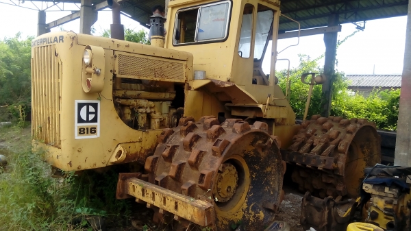 รถบดล้อหนาม 4 ล้อ CAT 815 ขาแกะ(จดชั้นผู้รับเหมากรมชลฯ) รถบดล้อหนาม 4 ล้อ CAT 815 ขาแกะ(จดชั้นผู้รับเหมากรมชลฯ)