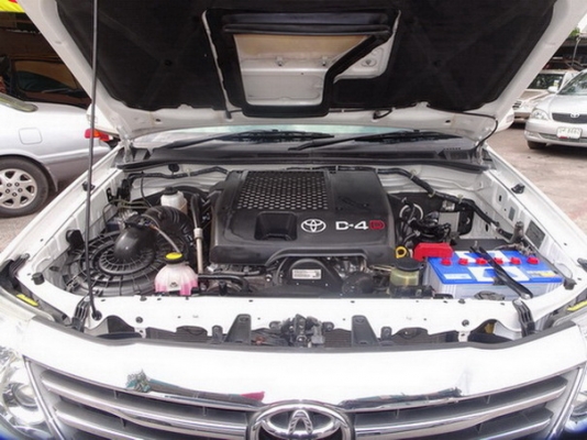 TOYOTA FORTUNER 3.0 V 4WD AT ปี 2012