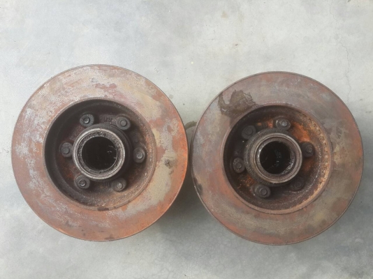 จานดิสค์หน้า ปั๊มคาลิปเปอร์ D MAX