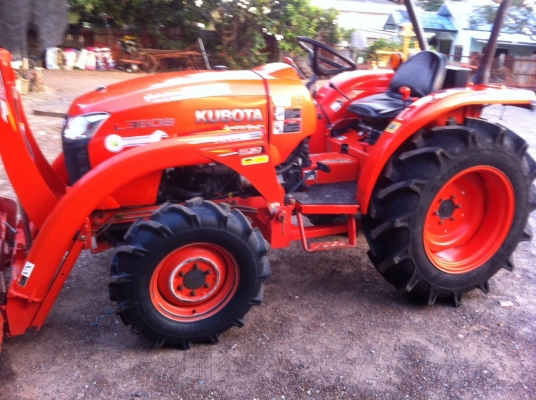 ขายL3608DT 4WDรถทำงาน488ชั่วโมง อุปกร3ชิ้น ใบดัน โรตารี่ ผาน6 พร้อมเล่ม