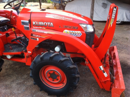 ขายL3608DT 4WDรถทำงาน488ชั่วโมง อุปกร3ชิ้น ใบดัน โรตารี่ ผาน6 พร้อมเล่ม