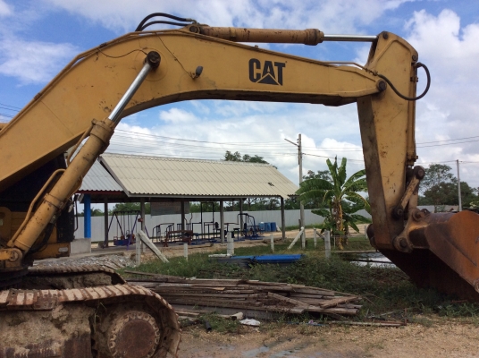 ขายCAT330 รถบ้านแอร์เย็นเครื่องแน่นเอวดีพร้อมใช้งาน