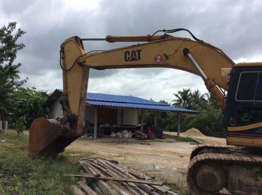 ขายCAT330 รถบ้านแอร์เย็นเครื่องแน่นเอวดีพร้อมใช้งาน
