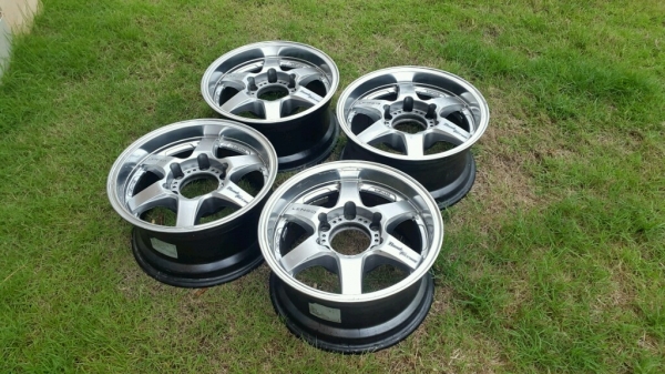 แม็กLenso ขอบ15x7.5 6รู