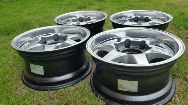 แม็กLenso ขอบ15x7.5 6รู แม็กLenso ขอบ15x7.5 6รู