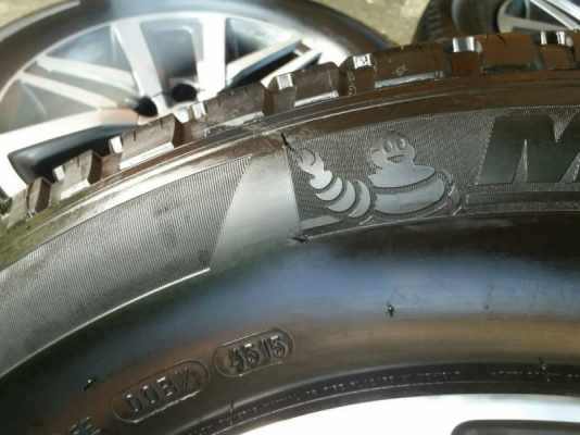 ยางมิชลิน265/60/18 ปลายปี15 ชุดล่ะ14500