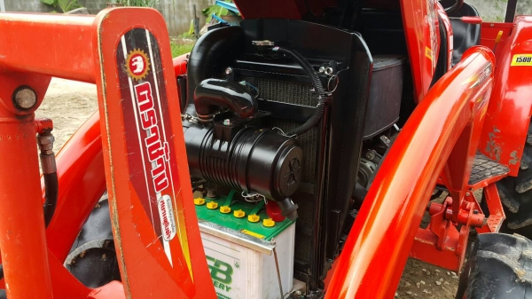 ขายคูโบต้า L 4708 Sp รถสวยใช้งานน้อย สภาพเดิมๆ  8&times;&times; ชั่วโมง จดทะเบียนปี ต. ค. 57 เป็นรถไร่ วิ่งเงียบ ไฮโลลิคดี  อุปกร์ณใบมีดหน้า กับ ผานบุก ทะเบียนครบราคา 430000 บาท ต่อรองได้ จัดส่งฟรี สนใจ 084-5575695,086-0631832  เเต้ว