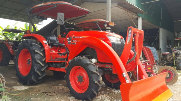 ขายคูโบต้า L 4708 Sp รถสวยใช้งานน้อย สภาพเดิมๆ  8&times;&times; ชั่วโมง จดทะเบียนปี ต. ค. 57 เป็นรถไร่ วิ่งเงียบ ไฮโลลิคดี  อุปกร์ณใบมีดหน้า กับ ผานบุก ทะเบียนครบราคา 430000 บาท ต่อรองได้ จัดส่งฟรี สนใจ 084-5575695,086-0631832  เเต้ว