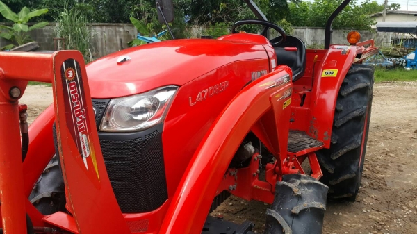 ขายคูโบต้า L 4708 Sp รถสวยใช้งานน้อย สภาพเดิมๆ  8&times;&times; ชั่วโมง จดทะเบียนปี ต. ค. 57 เป็นรถไร่ วิ่งเงียบ ไฮโลลิคดี  อุปกร์ณใบมีดหน้า กับ ผานบุก ทะเบียนครบราคา 430000 บาท ต่อรองได้ จัดส่งฟรี สนใจ 084-5575695,086-0631832  เเต้ว