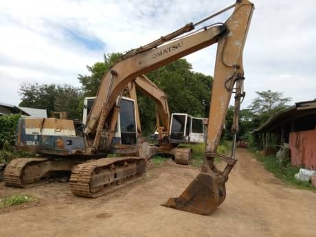 KOMATSU PC 120-5 KOMATSU PC 120-5