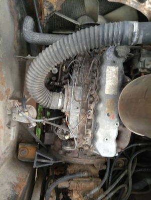 KOMATSU PC 120-5 KOMATSU PC 120-5