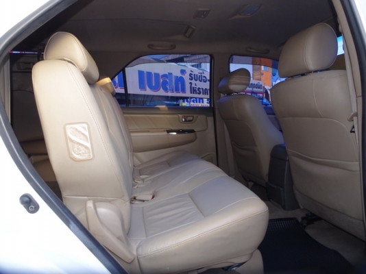 TOYOTA FORTUNER 3.0AT 2WD ปี 2013
