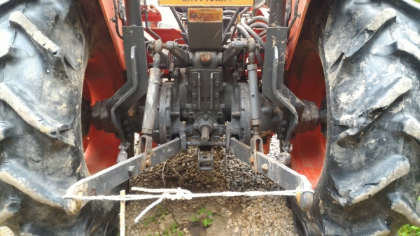 ขายรถไถ KUBOTA L4508 พร้อมดันหน้า ทะเบียนพร้อมโอน ราคา 220,000  สนใจโทรสอบถามได้ครับ DC Tractor Rayong 0818618678,0899347475 id line=0818618678  id line=0899347475 อ.แกลง จ.ระยอง  มีรถขนส่งบริการ