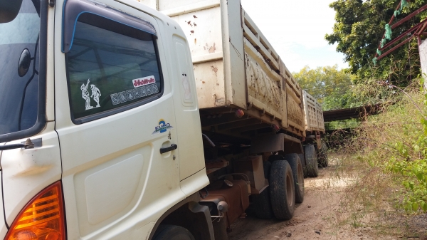 ขาย 1,490,000 Hino Mega. 260 ปี 47 สิบล้อดั้มแม่=ลูก 2คาน หัวบาง ยางดี คัชซีสวย รถสวยพร้อมใช้เอกสารพ