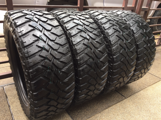 ยาง Mud Maxxis 275 60 20 ดอกเยอะ ไม่มีปะ ราคาไม่แพง