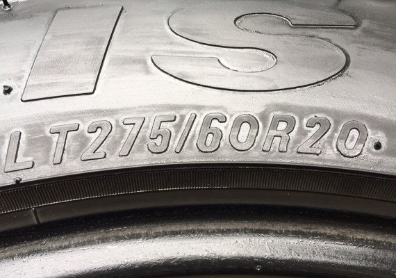 ยาง Mud Maxxis 275 60 20 ดอกเยอะ ไม่มีปะ ราคาไม่แพง