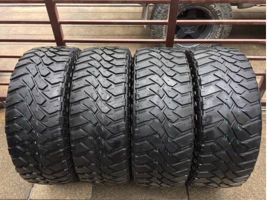 ยาง Mud Maxxis 275 60 20 ดอกเยอะ ไม่มีปะ ราคาไม่แพง