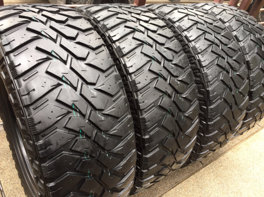 ยาง Mud Maxxis 275 60 20 ดอกเยอะ ไม่มีปะ ราคาไม่แพง