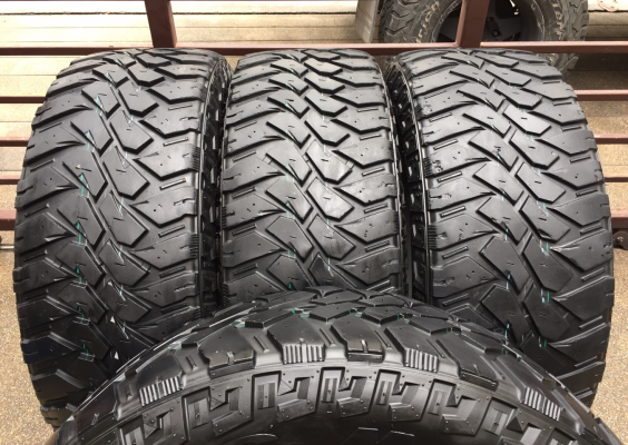 ยาง Mud Maxxis 275 60 20 ดอกเยอะ ไม่มีปะ ราคาไม่แพง