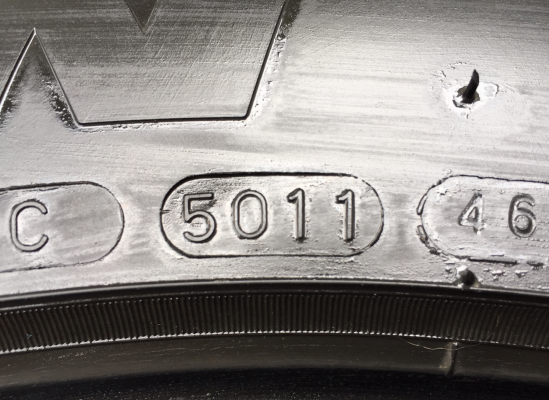 ยาง Mud Maxxis 275 60 20 ดอกเยอะ ไม่มีปะ ราคาไม่แพง