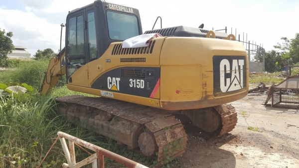 ขาย แบคโฮ CAT 315D จดทะเบียนปี 56 รถใช้งานน้อย ระบบไฟครบ ที่โคนบูมมีเชื่อมหน่อย เอกสารเล่มทะเบียนเต็ม ราคาต่อรองได้