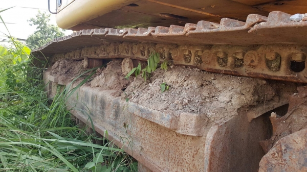 ขาย แบคโฮ CAT 315D จดทะเบียนปี 56 รถใช้งานน้อย ระบบไฟครบ ที่โคนบูมมีเชื่อมหน่อย เอกสารเล่มทะเบียนเต็ม ราคาต่อรองได้